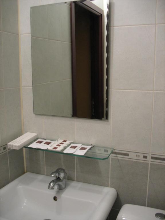 Premier Club Hotel Chernivtsi Ruang foto