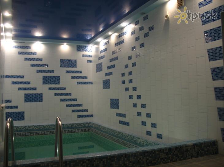 Premier Club Hotel Chernivtsi Bagian luar foto