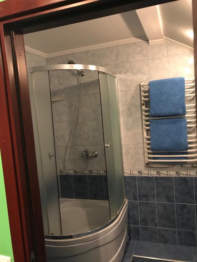 Premier Club Hotel Chernivtsi Bagian luar foto