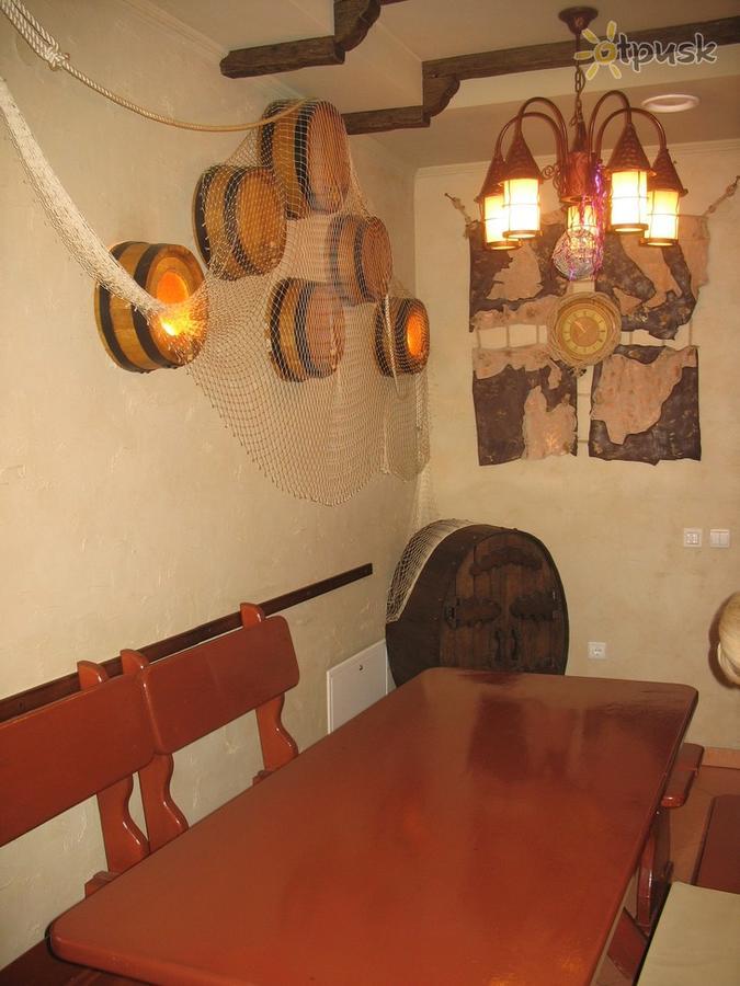Premier Club Hotel Chernivtsi Bagian luar foto